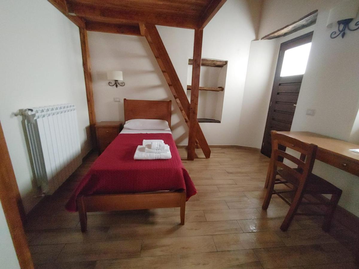BaseliceBorgo Sciugolo住宿加早餐旅馆 外观 照片