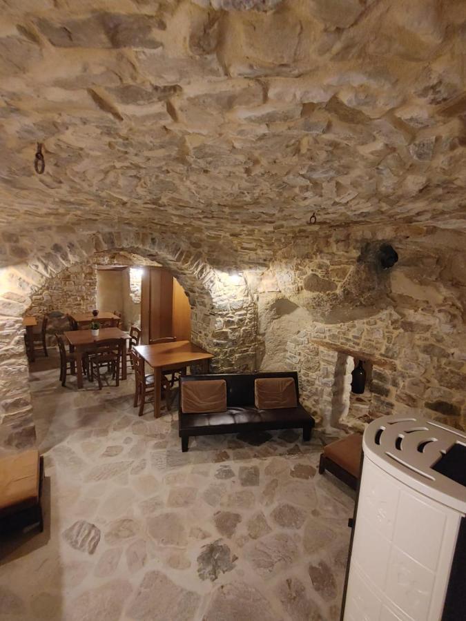 BaseliceBorgo Sciugolo住宿加早餐旅馆 外观 照片