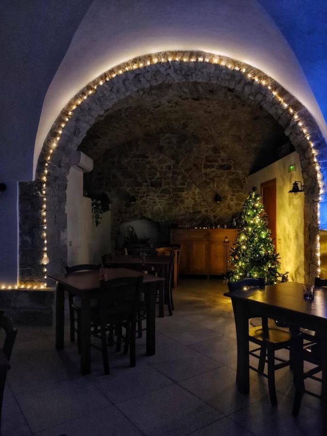 BaseliceBorgo Sciugolo住宿加早餐旅馆 外观 照片